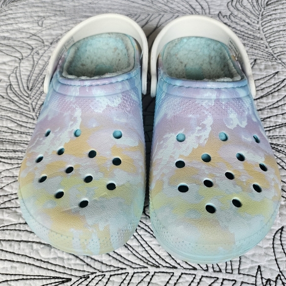 VGUC Crocs Pastel Cloud Clog Fleece Lined Girls 13 Multicolor - Picture 8 of 16